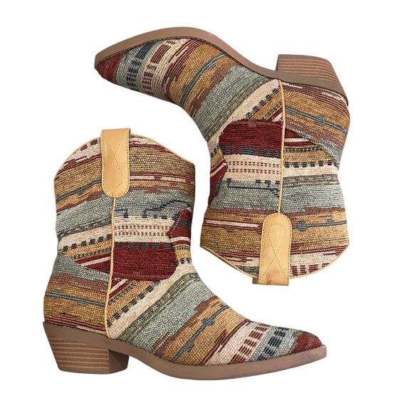 Wonderly Buckley women’s low boho southwest print Cowboy boots size 6 - Picture 1 of 11